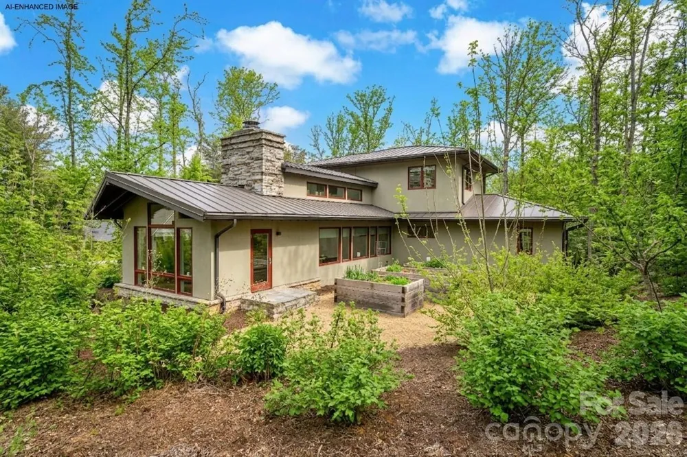 27 Hawberry Court Asheville, NC 28805