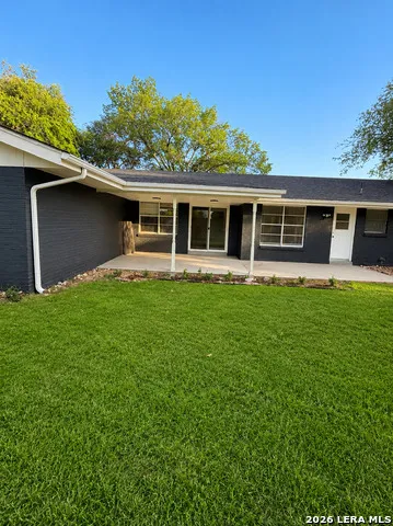 641 Richfield Dr. Windcrest, TX 78239