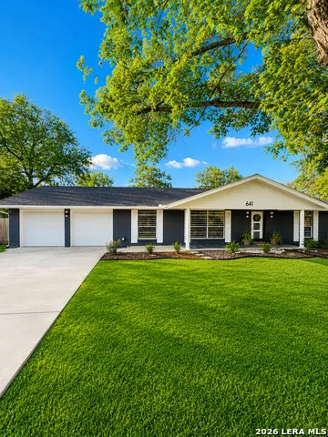 641 Richfield Dr. Windcrest, TX 78239