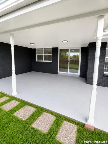 641 Richfield Dr. Windcrest, TX 78239