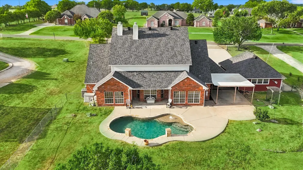 47 Preakness Place Road Van Alstyne, TX 75495