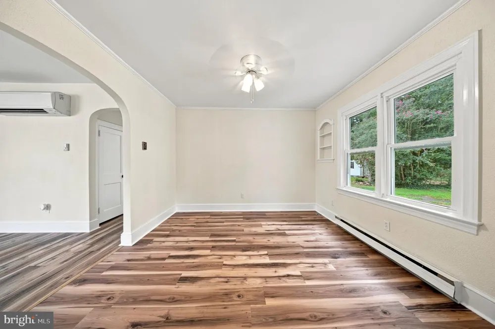 5 POTOMAC STREET Crisfield, MD 21817