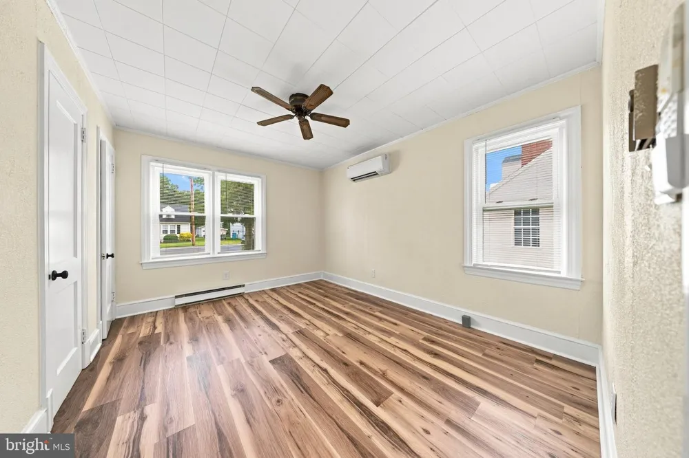 5 POTOMAC STREET Crisfield, MD 21817
