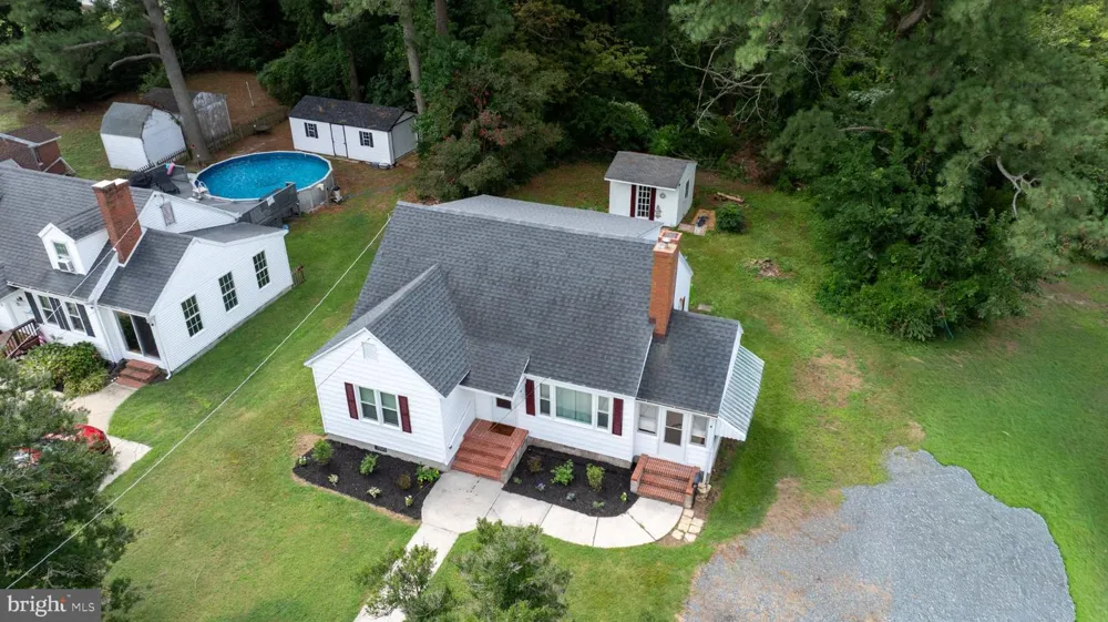 5 POTOMAC STREET Crisfield, MD 21817