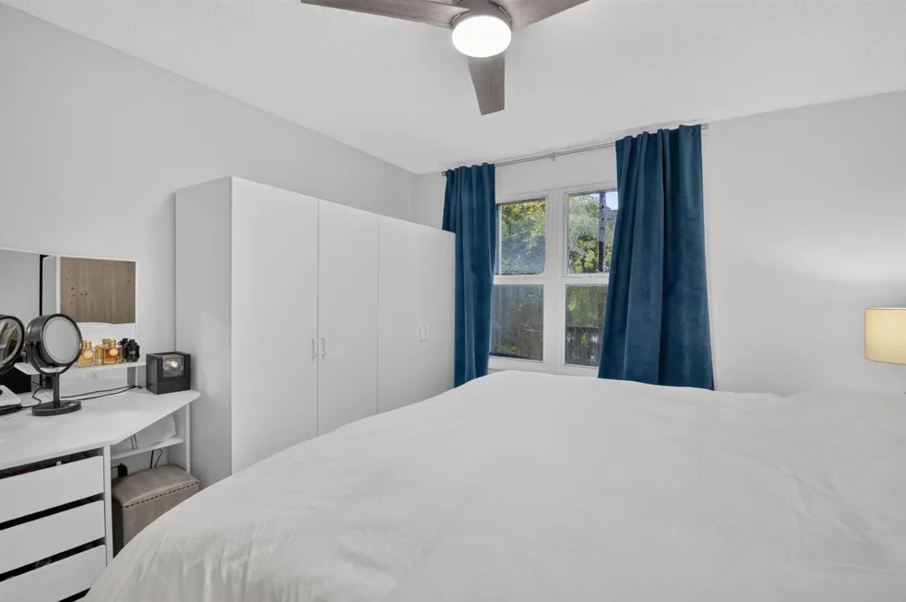 2305 CONGRESS AVENUE #21 Boynton Beach, FL 33426