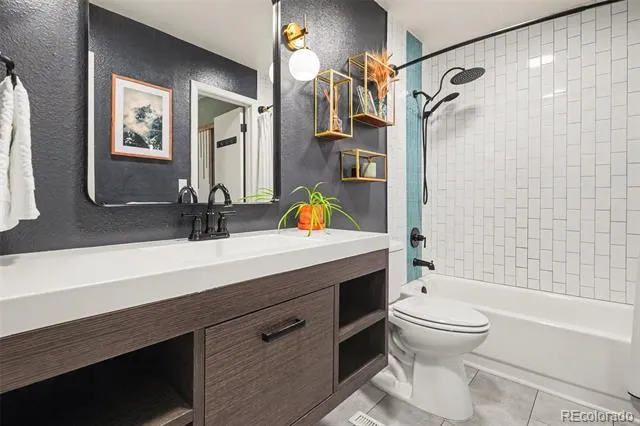 15176 E Jefferson Place Aurora, CO 80014