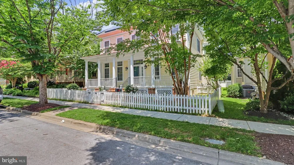 505 GRAND CHAMPION DRIVE Rockville, MD 20850