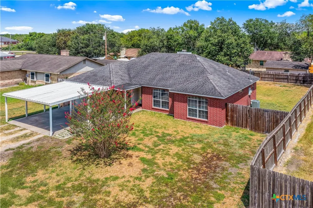 504 Canadian Victoria, TX 77905