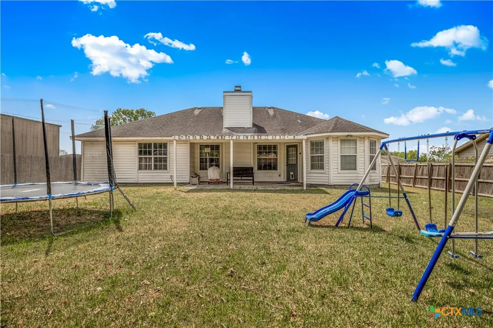 504 Canadian Victoria, TX 77905