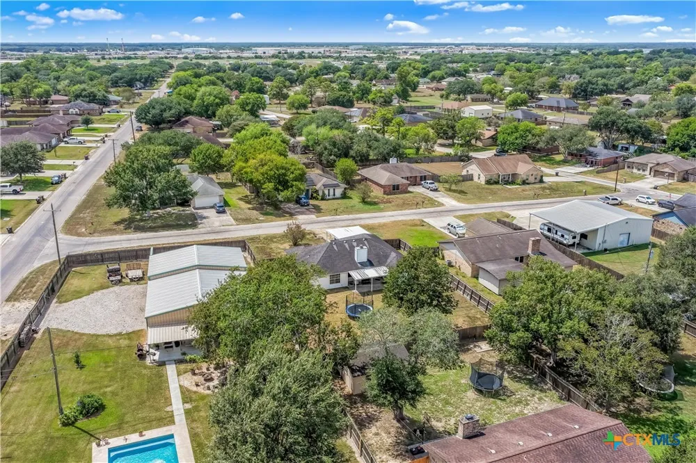 504 Canadian Victoria, TX 77905