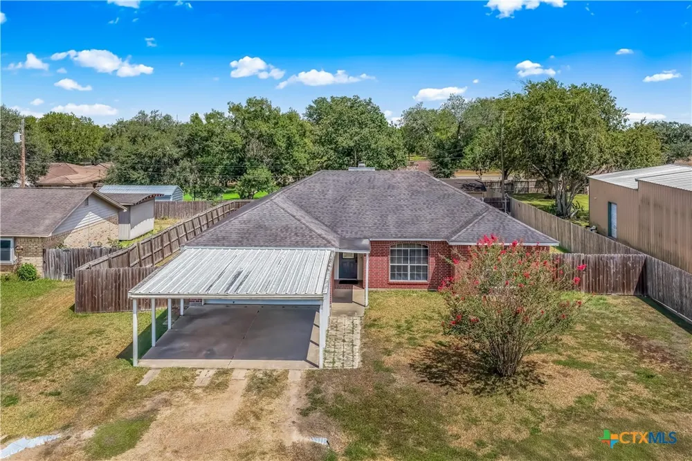 504 Canadian Victoria, TX 77905