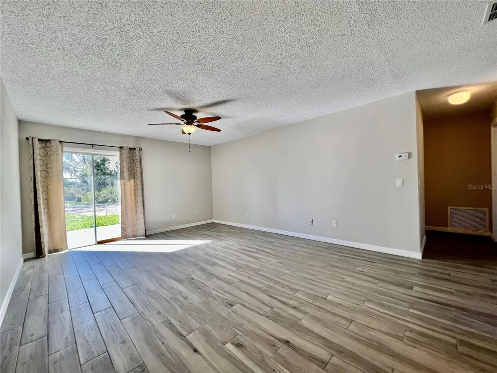 1820 CENTRAL PARK AVENUE Orlando, FL 32807