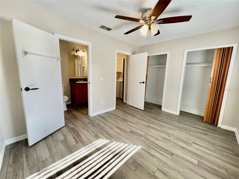 1820 CENTRAL PARK AVENUE Orlando, FL 32807