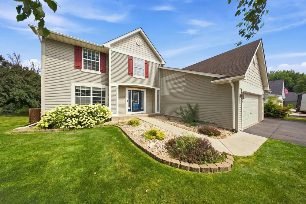 10268 Windrose Curve Elko New Market, MN 55020