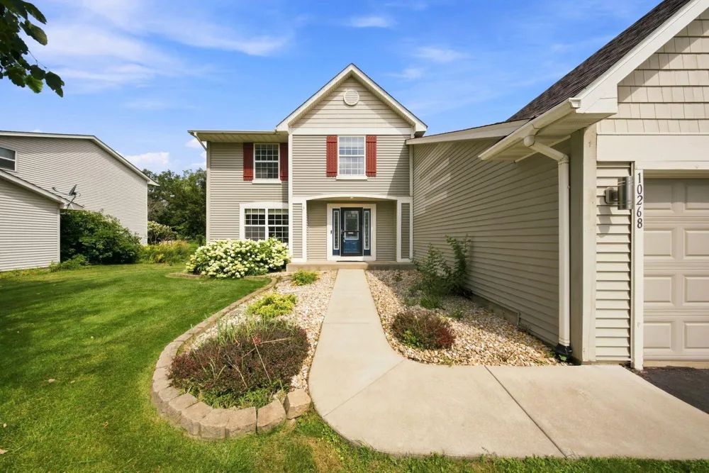 10268 Windrose Curve Elko New Market, MN 55020