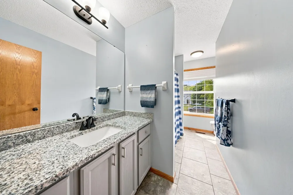 10268 Windrose Curve Elko New Market, MN 55020