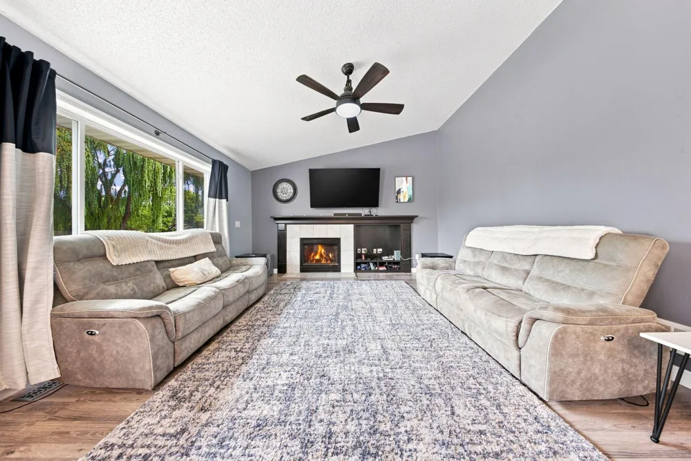 10268 Windrose Curve Elko New Market, MN 55020