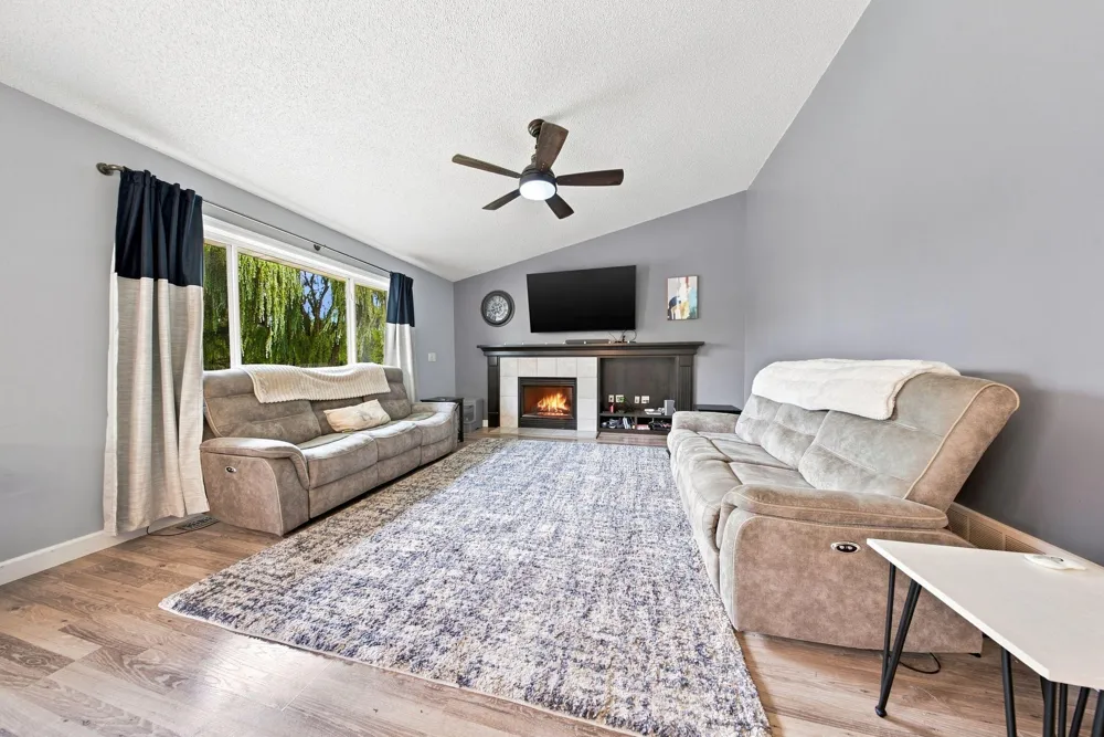 10268 Windrose Curve Elko New Market, MN 55020