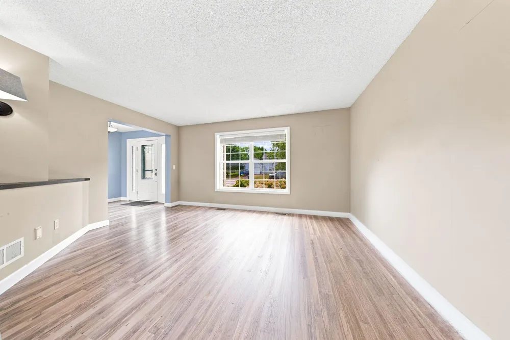 10268 Windrose Curve Elko New Market, MN 55020