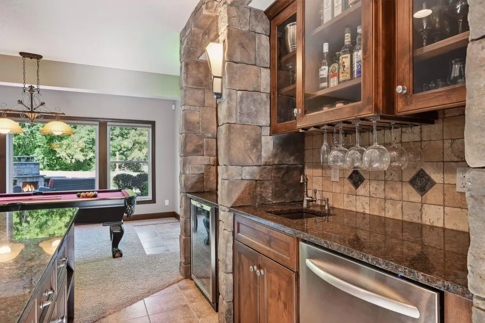 17887 63rd Avenue Maple Grove, MN 55311