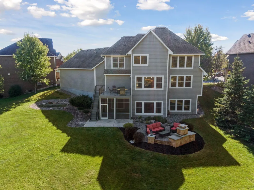 17887 63rd Avenue Maple Grove, MN 55311
