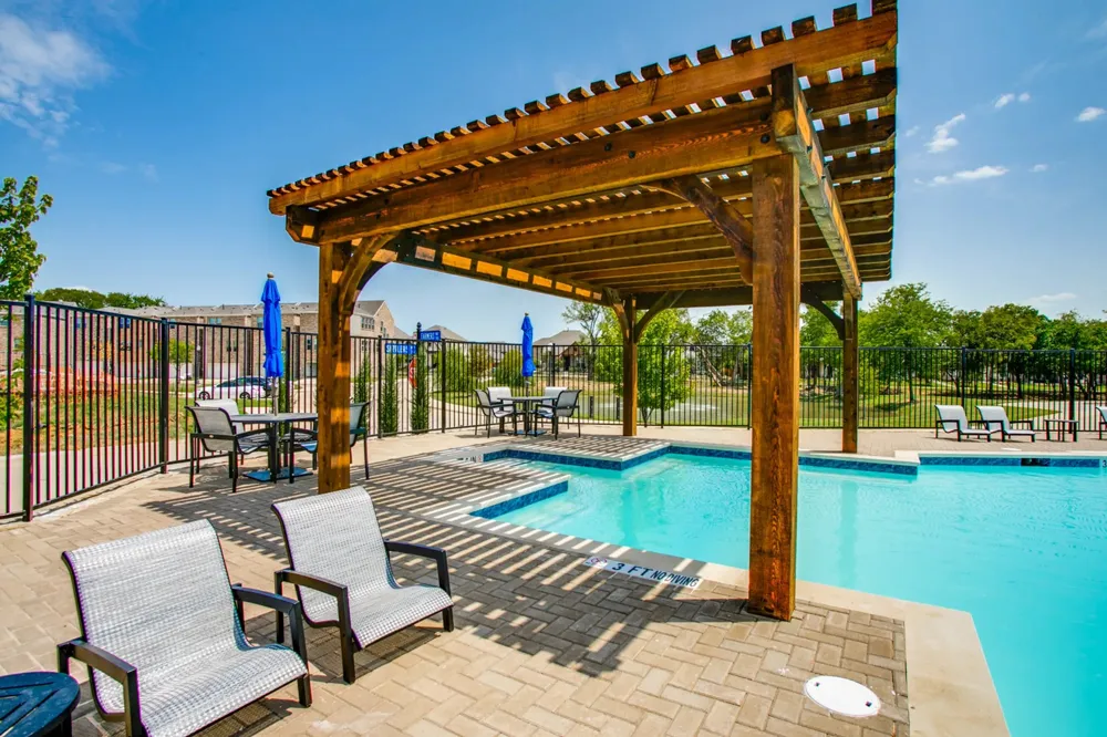 935 Ponds Edge Lane Euless, TX 76040