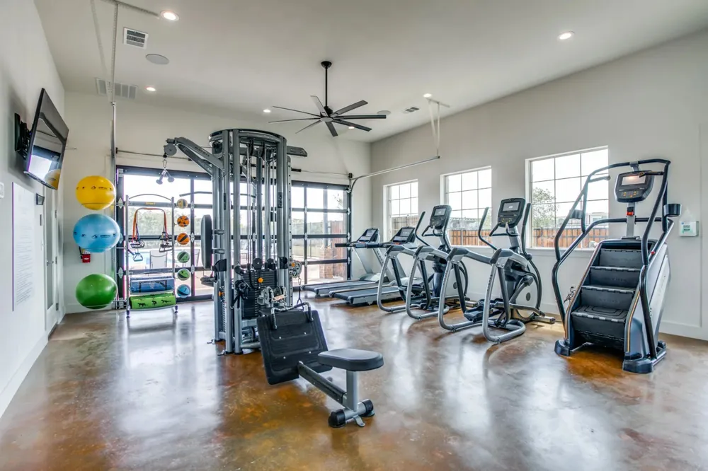 935 Ponds Edge Lane Euless, TX 76040