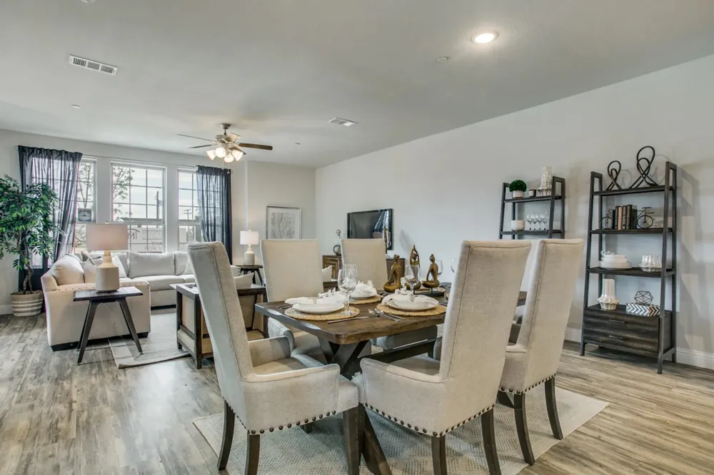 935 Ponds Edge Lane Euless, TX 76040