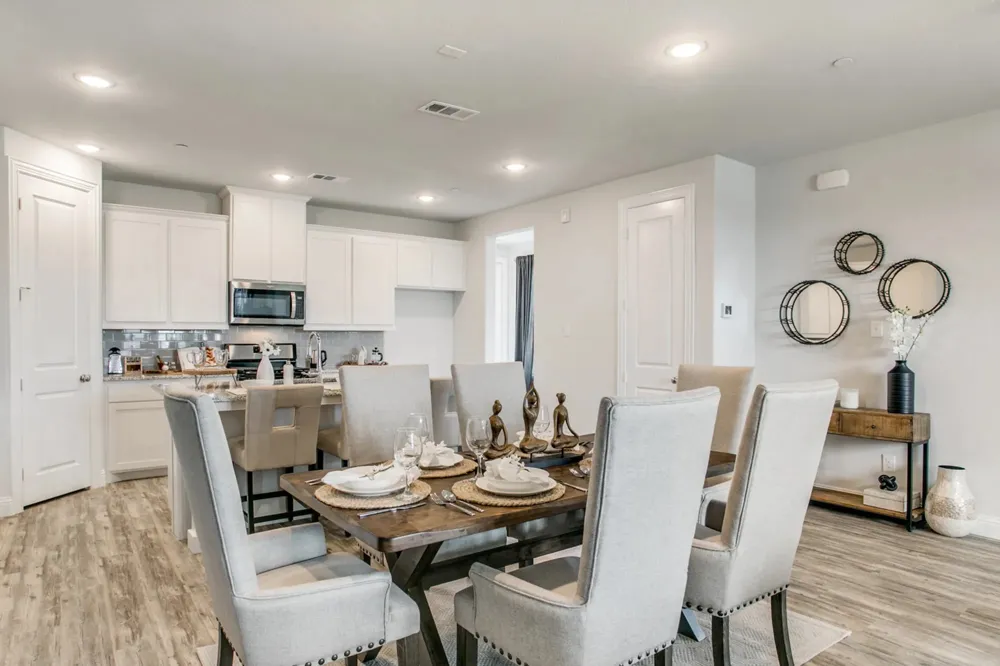 935 Ponds Edge Lane Euless, TX 76040