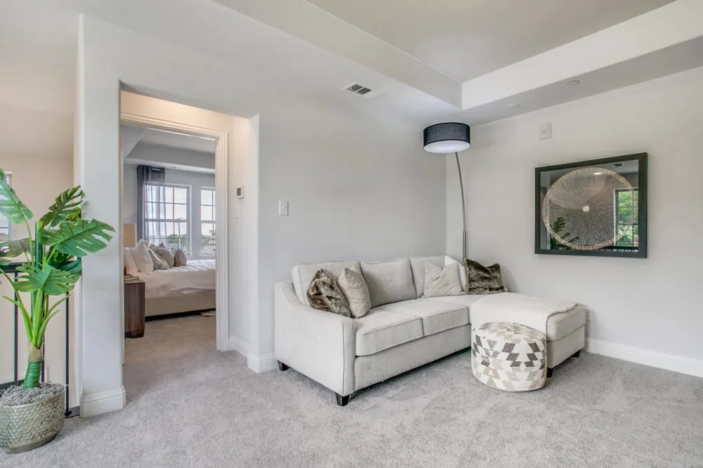 935 Ponds Edge Lane Euless, TX 76040