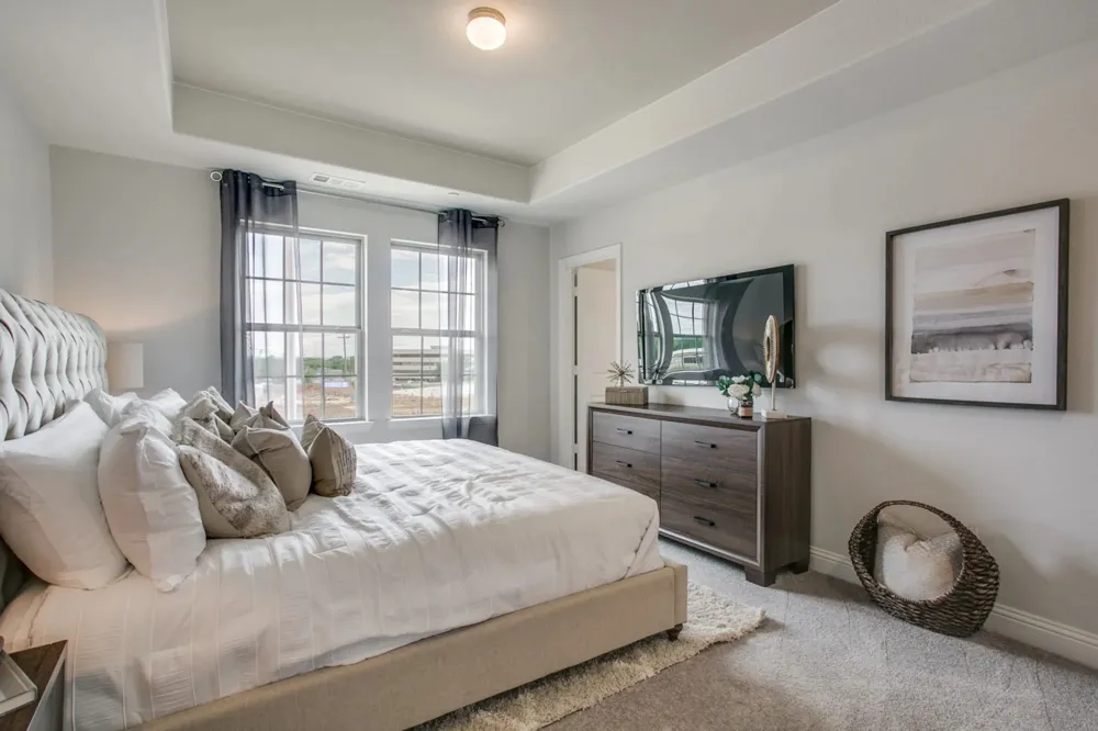 935 Ponds Edge Lane Euless, TX 76040