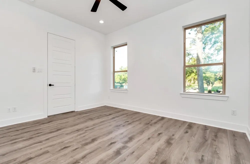5609 Savyon Drive Houston, TX 77091