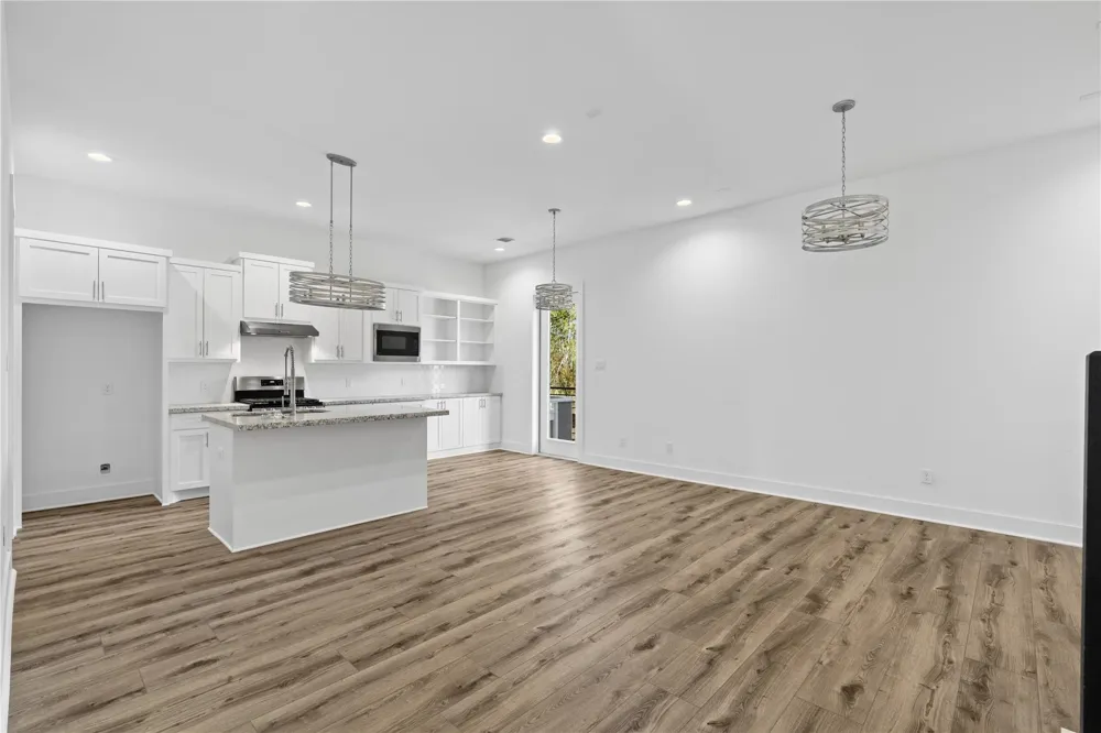5609 Savyon Drive Houston, TX 77091
