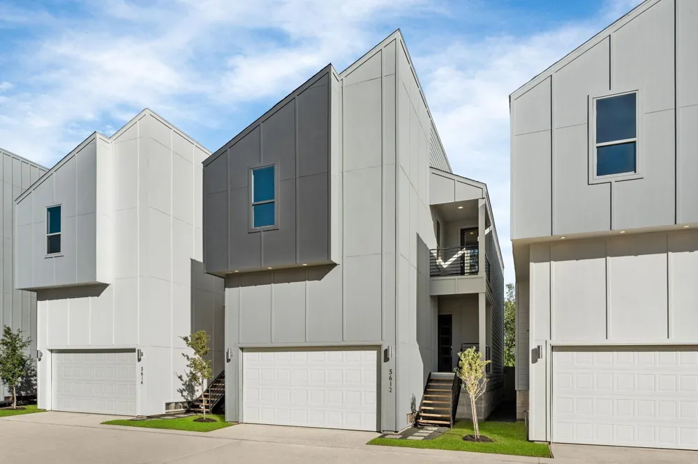 5609 Savyon Drive Houston, TX 77091