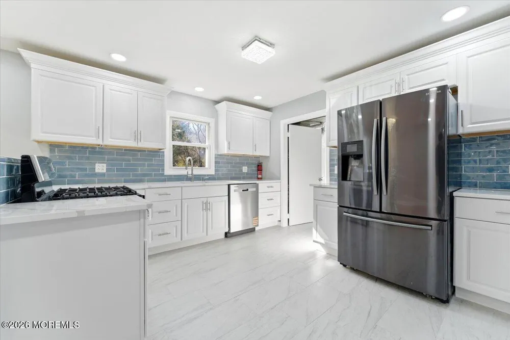 629 W Commodore Boulevard Jackson, NJ 08527