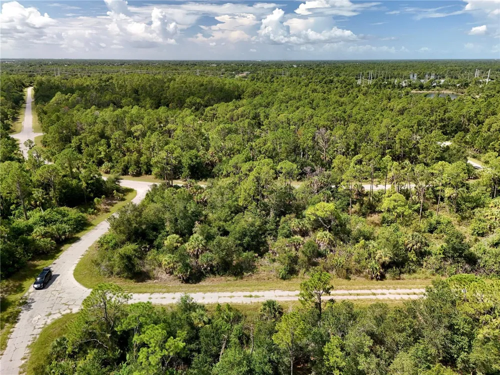 OBERON CIRCLE North Port, FL 34288