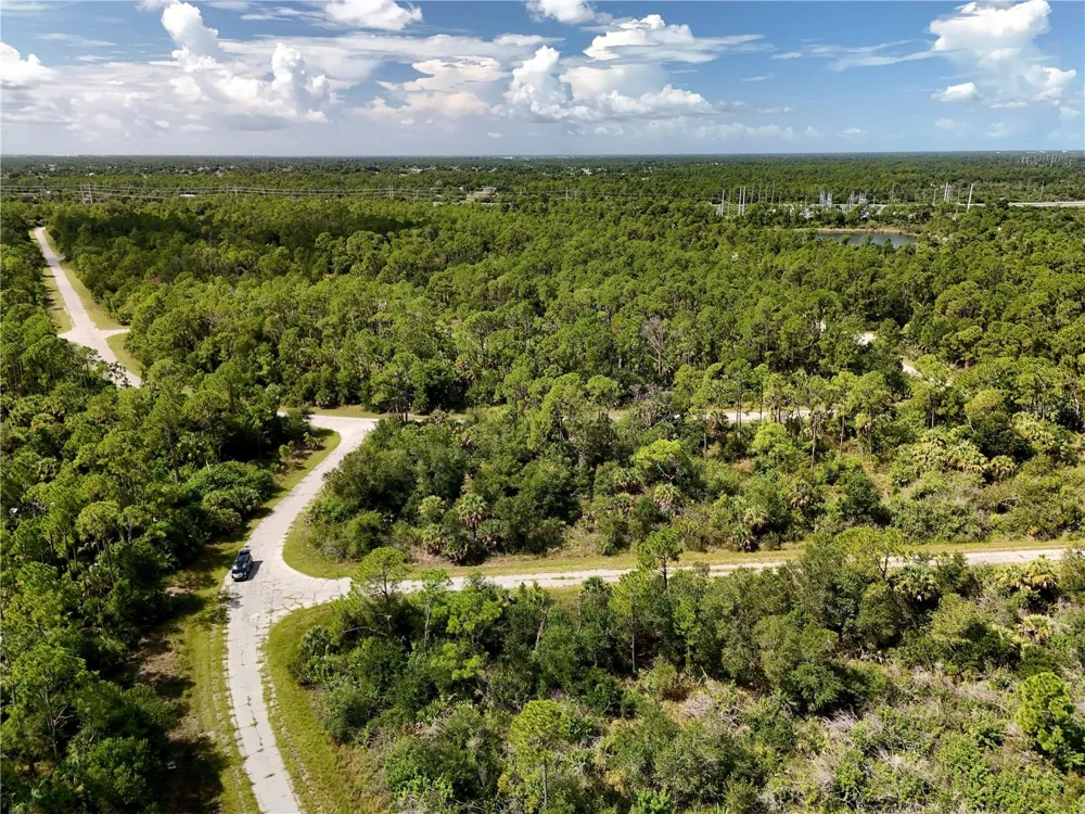 OBERON CIRCLE North Port, FL 34288