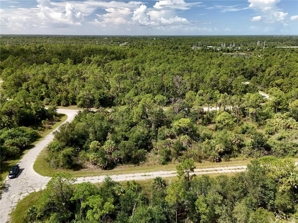 OBERON CIRCLE North Port, FL 34288