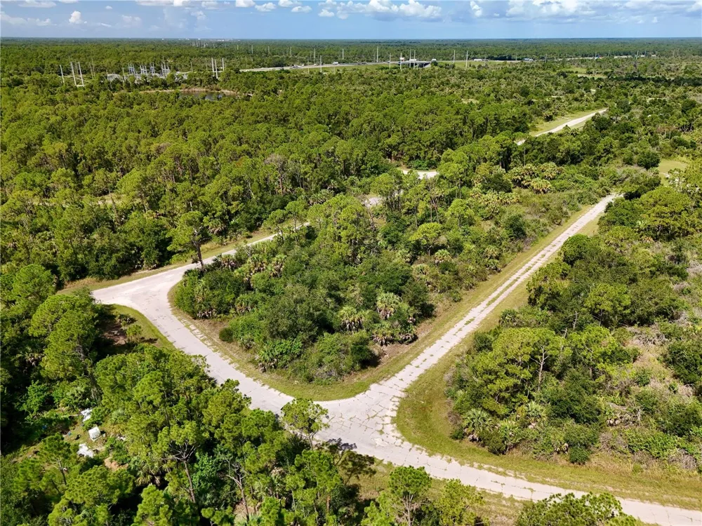 OBERON CIRCLE North Port, FL 34288