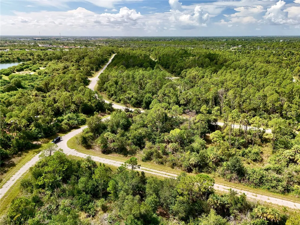 OBERON CIRCLE North Port, FL 34288