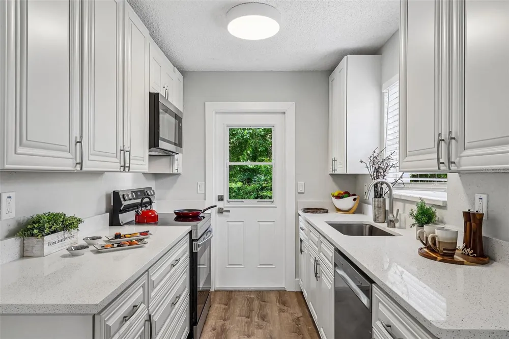 1062 BARCLAY DRIVE Cocoa, FL 32927