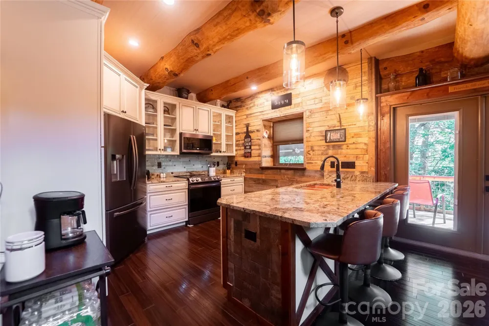142 W Southwood Drive Brevard, NC 28712