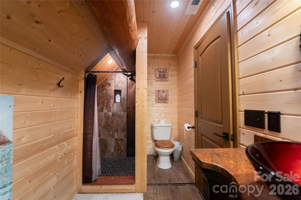 142 W Southwood Drive Brevard, NC 28712