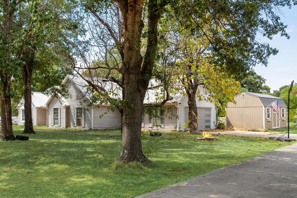 5910 County Road 3515 Quinlan, TX 75474