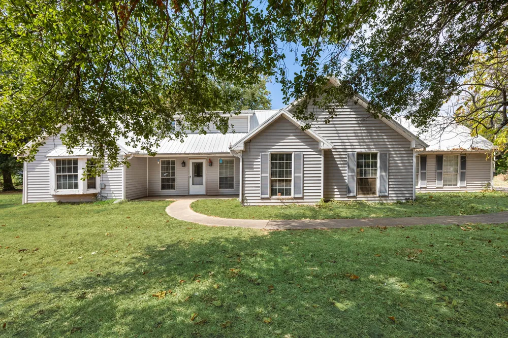 5910 County Road 3515 Quinlan, TX 75474