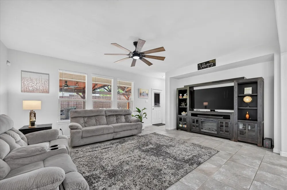 5817 Stream Drive Fort Worth, TX 76137
