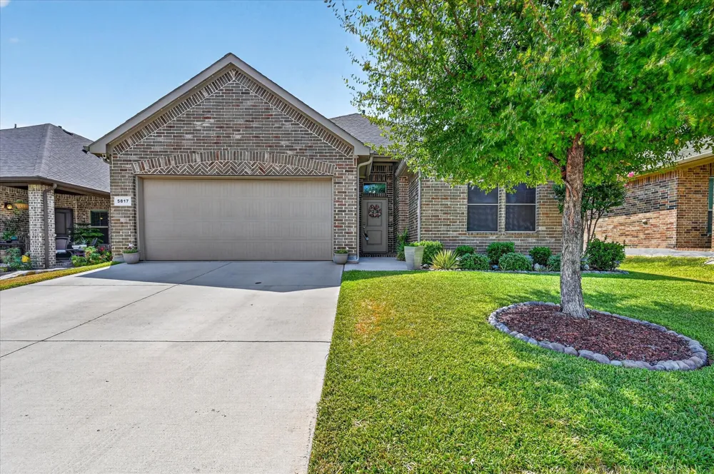 5817 Stream Drive Fort Worth, TX 76137