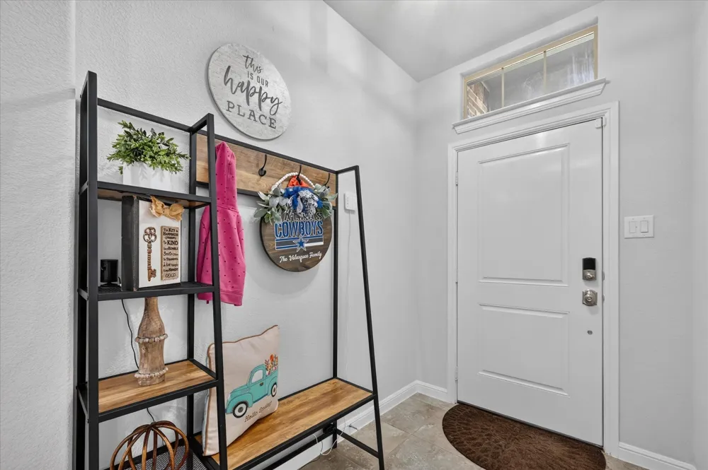 5817 Stream Drive Fort Worth, TX 76137