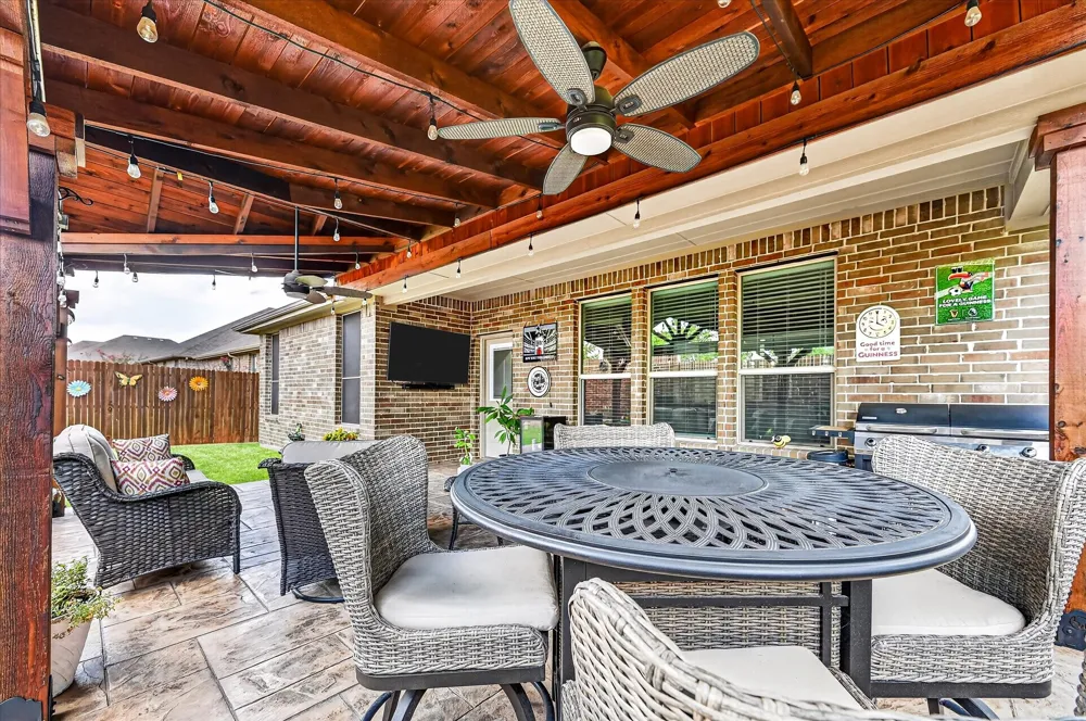 5817 Stream Drive Fort Worth, TX 76137