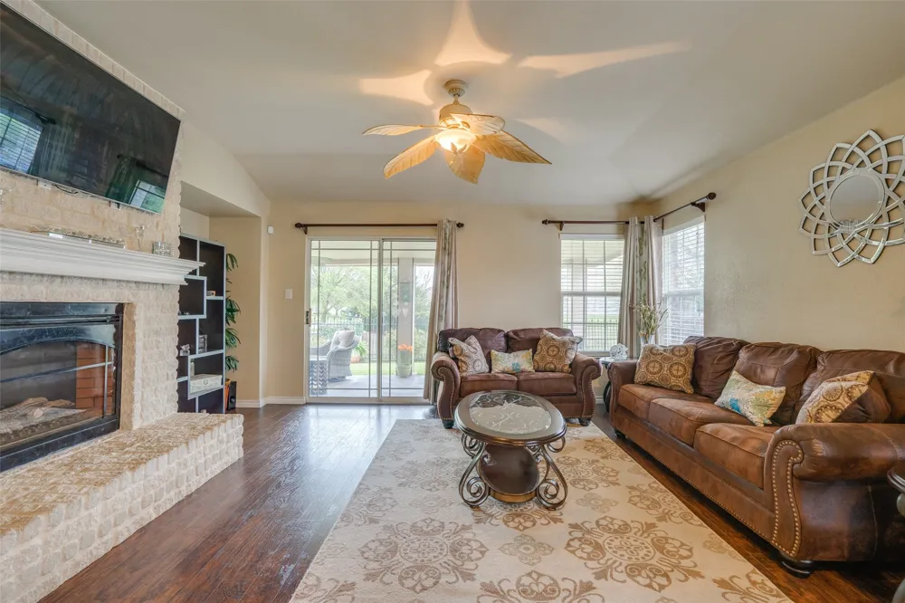 2035 Matagorda Lane Grand Prairie, TX 75052